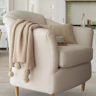 Pom Pom Throw Blanket- Oatmeal